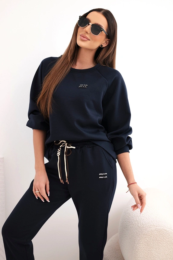 38325_1 Moteriškas iš viskozės su džemperiu ir kelnėmis granatinis