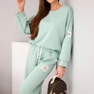 Moteriškas sviestukas džemperis + kelnės tamsiai