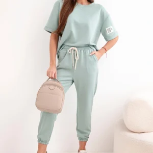 Moteriškas iš viskozės su trumpomis rankovėmis ir kelnių tamsiai