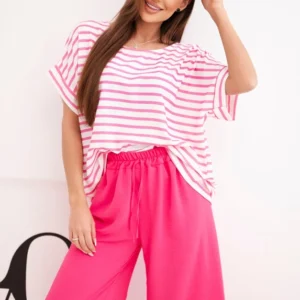 Moteriškas viskozinis su dryžuota palaidine ir plačiomis kelnėmis su guma