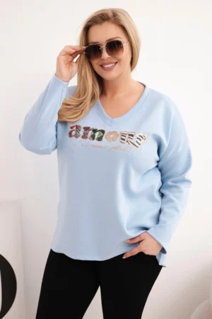 Moteriška Plus Size palaidinė su užrašu ir V formos iškirpte