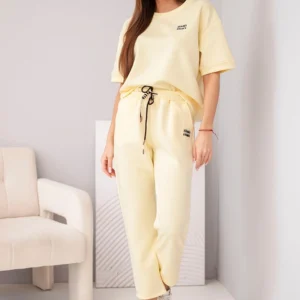 Moteriškas viskozės su trumpomis rankovėmis ir kelnių su užlenktais šonais