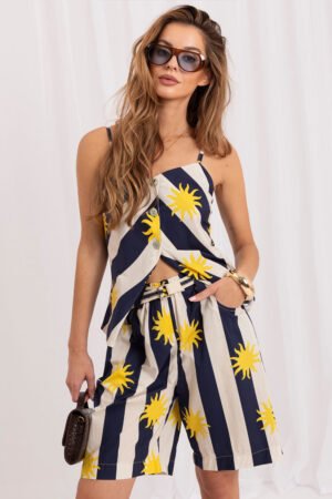 Šortai model 229689 Italy Moda