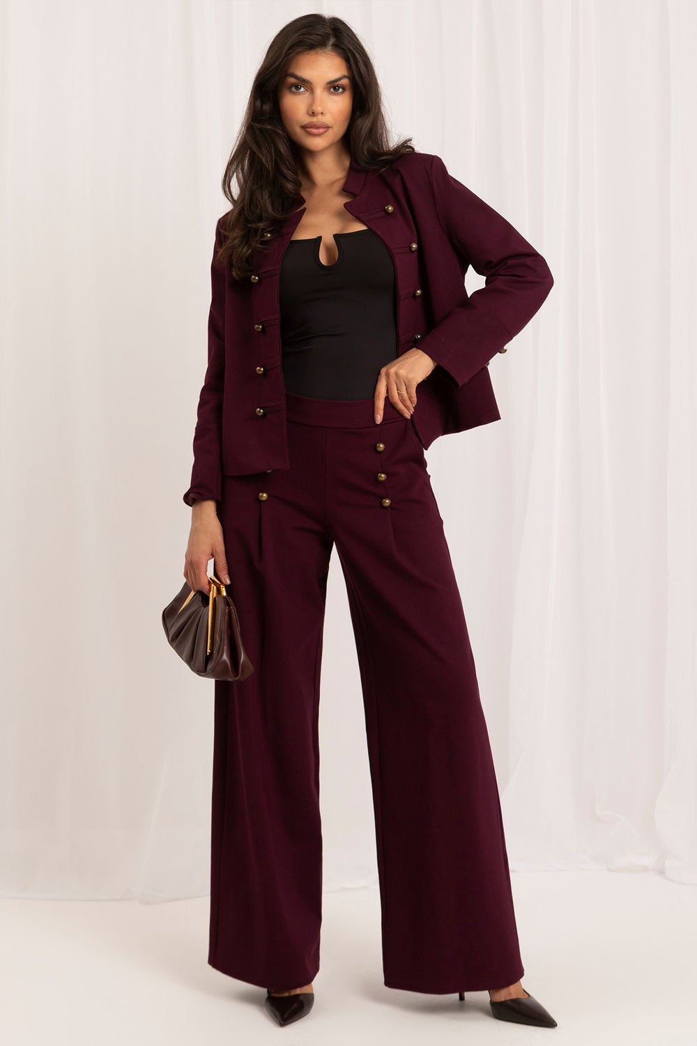 1138302 Nustatyti model 231946 Italy Moda