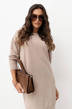 Oversize džemperio suknelė
