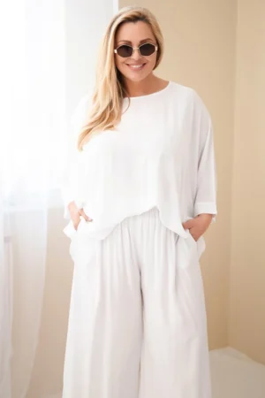 Plus Size komplektas su gėlėtomis kelnėmis